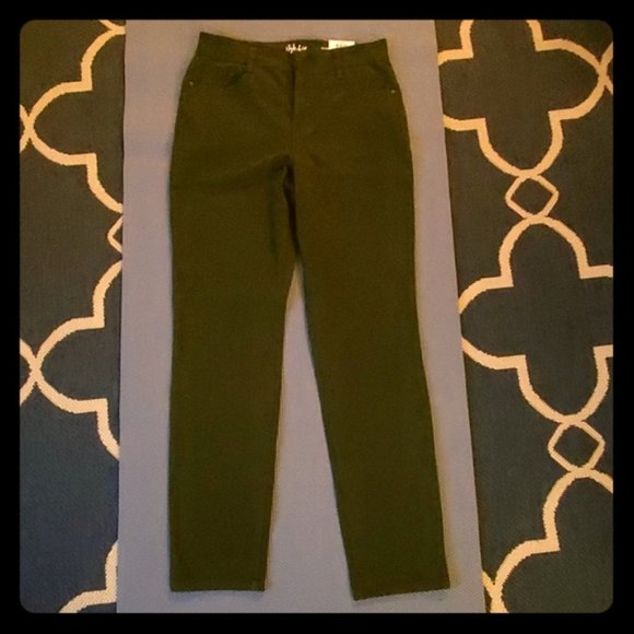 Style & Co Tummy-Control Slim-Leg Jeans - Picture 12 of 13